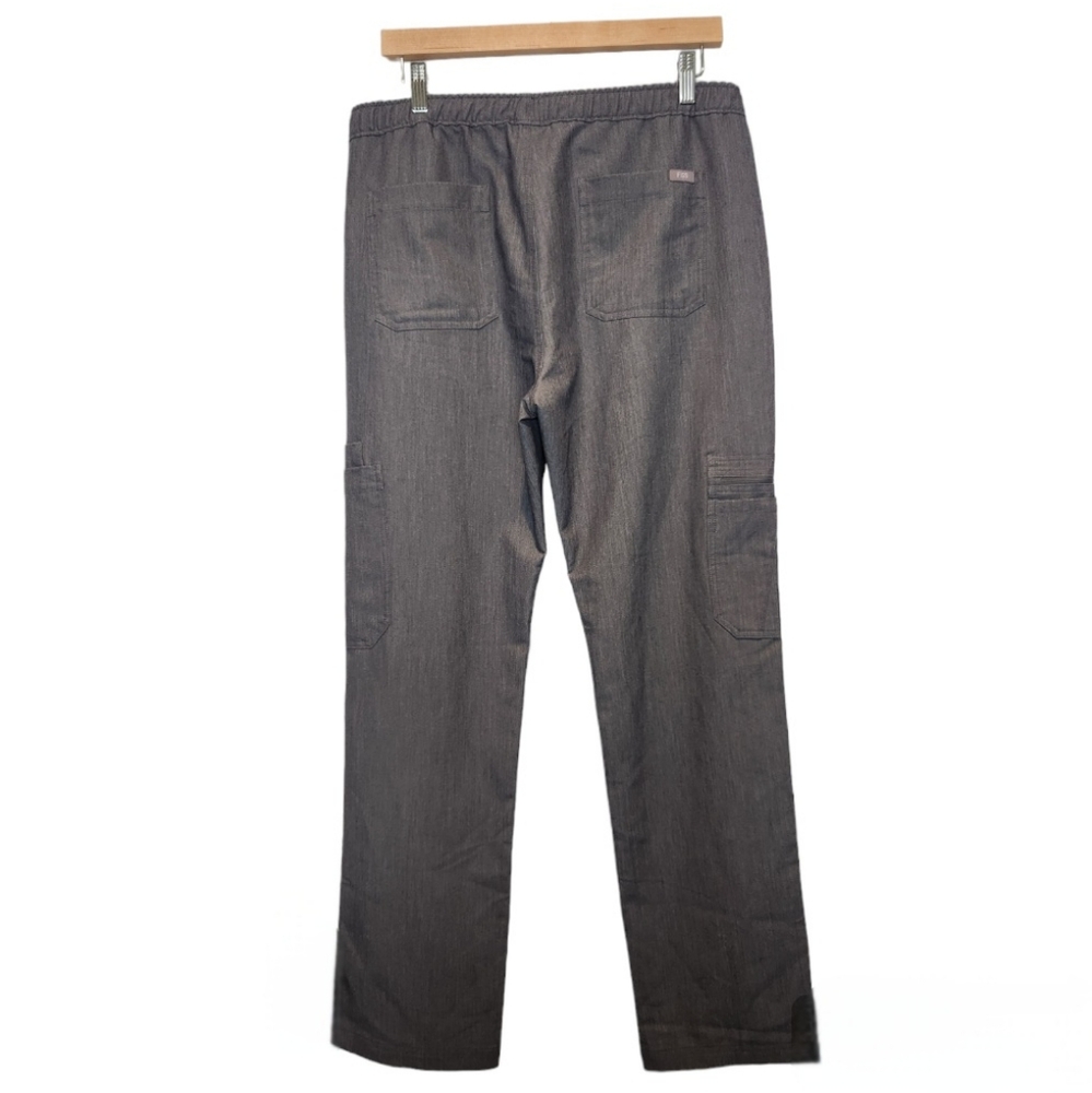 Figs Cairo Cargo Scrub Pant for Men Size Medium - Picture 3 of 12